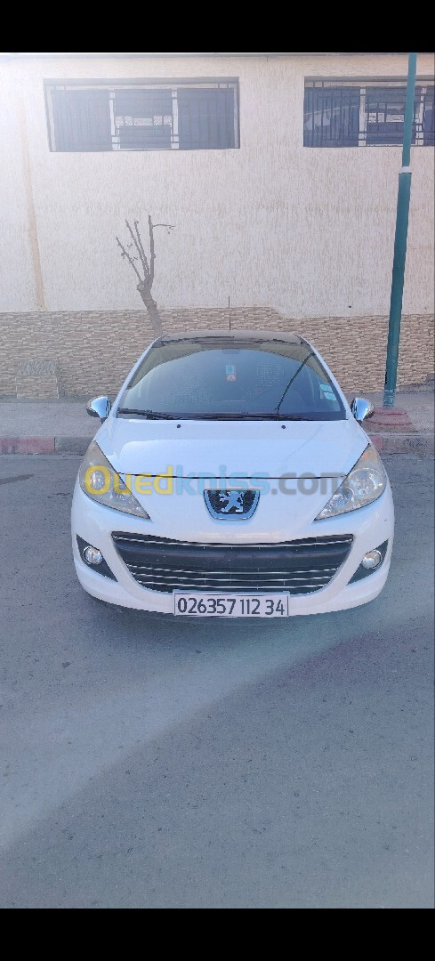 Peugeot 207 2012 HD