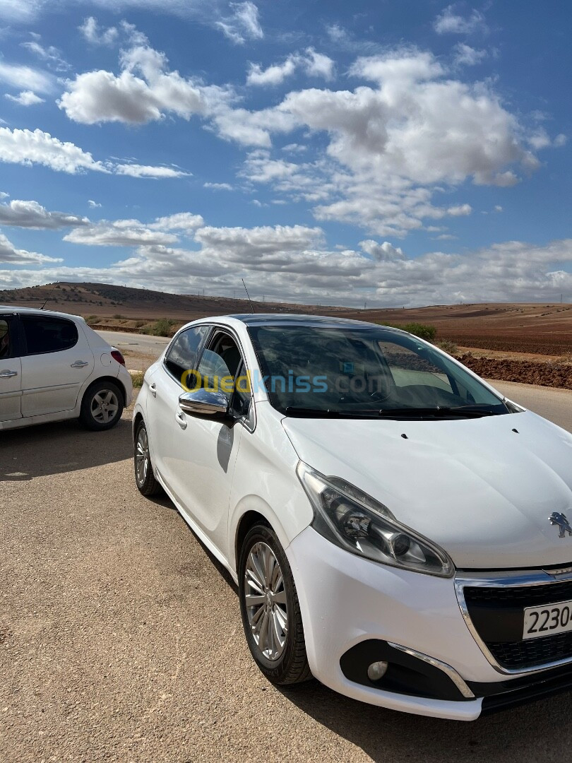 Peugeot 208 2016 Allure Facelift