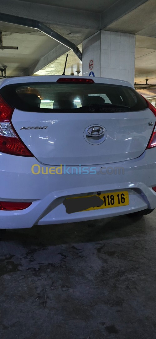 Hyundai Accent RB  5 portes 2018 GL DZ