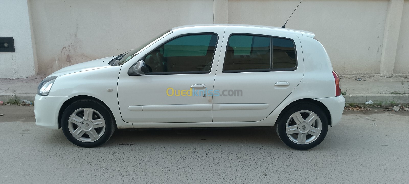 Renault Clio Campus 2015 