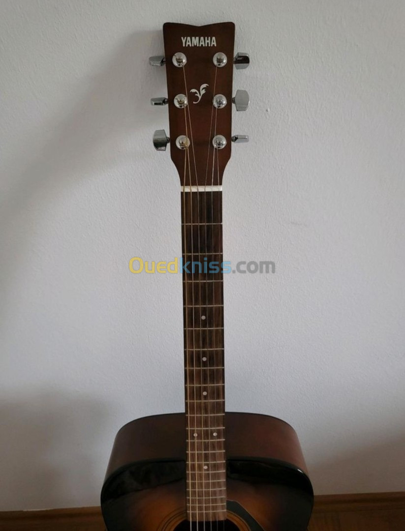 Guitare acoustique 