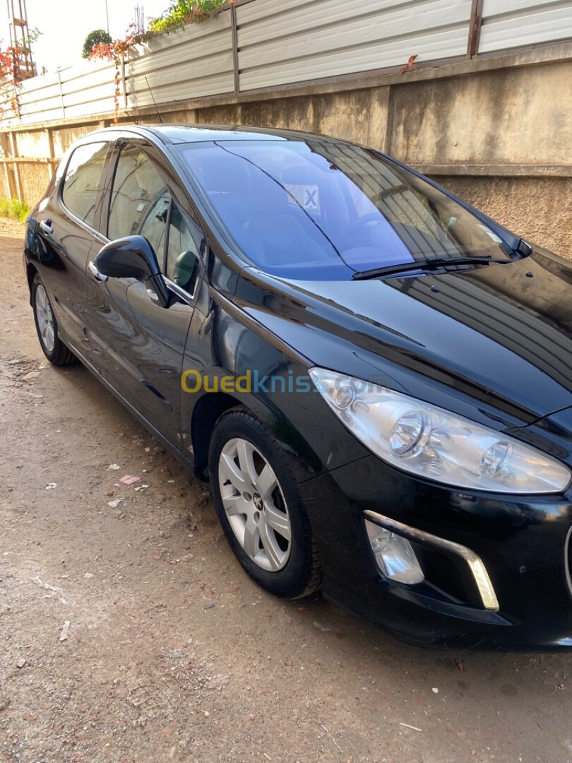 Peugeot 308 2012 Alure +