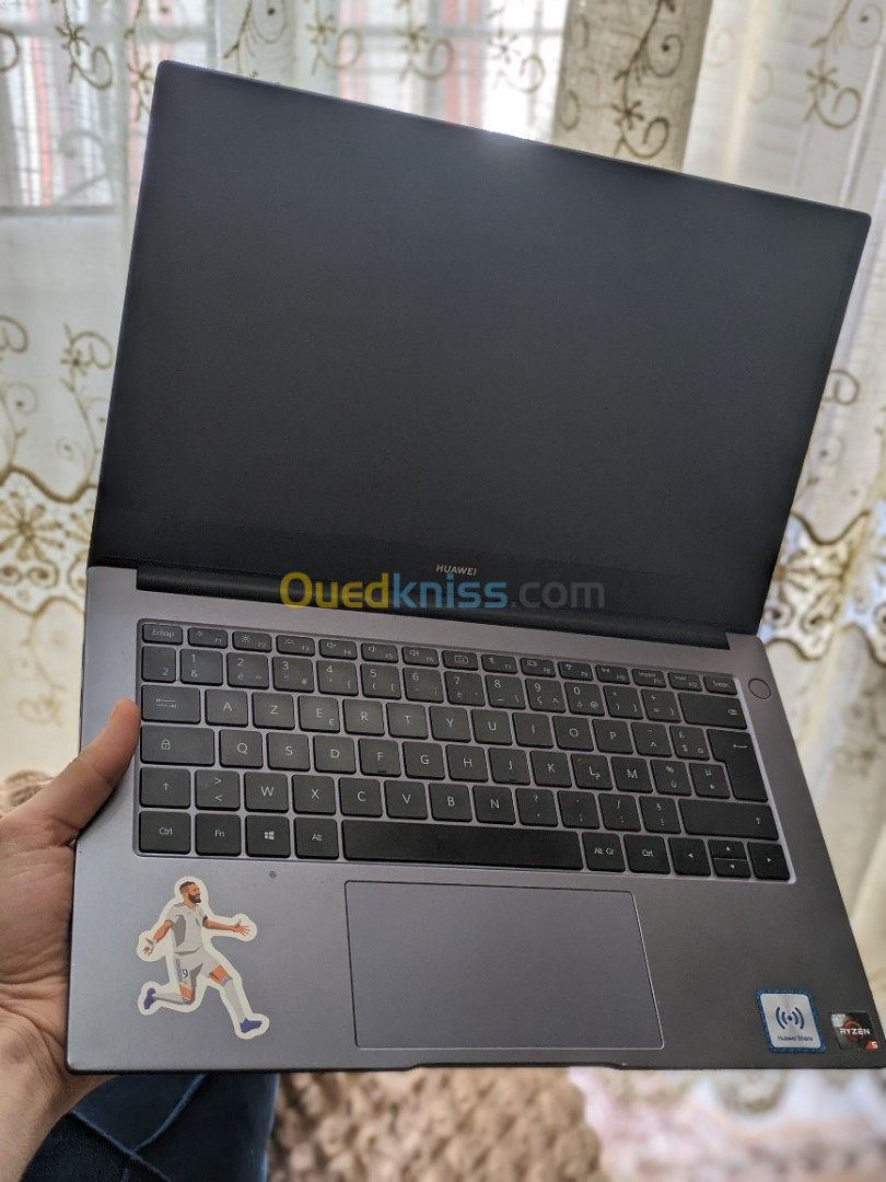 Huawei matebook 14" D14