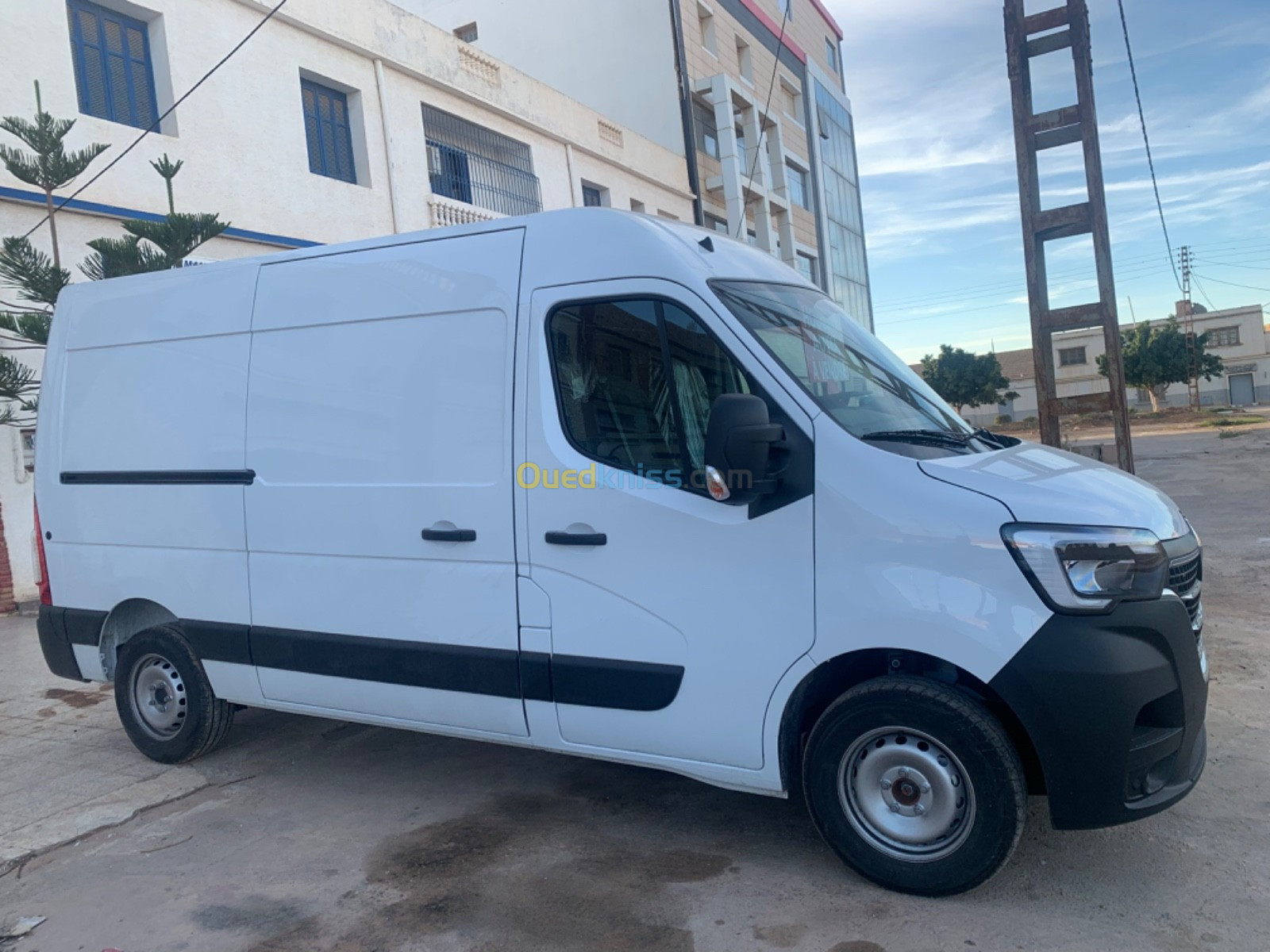 Renault Master 2023