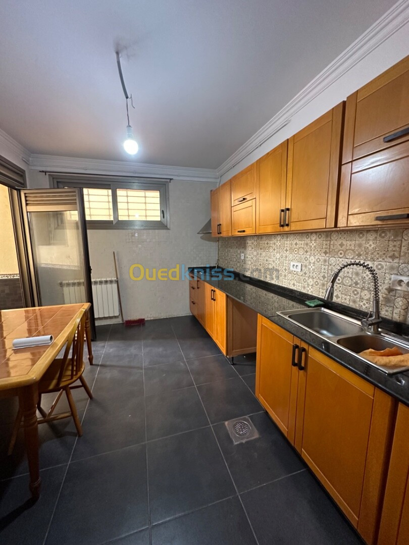 Location Appartement F4 Alger El achour