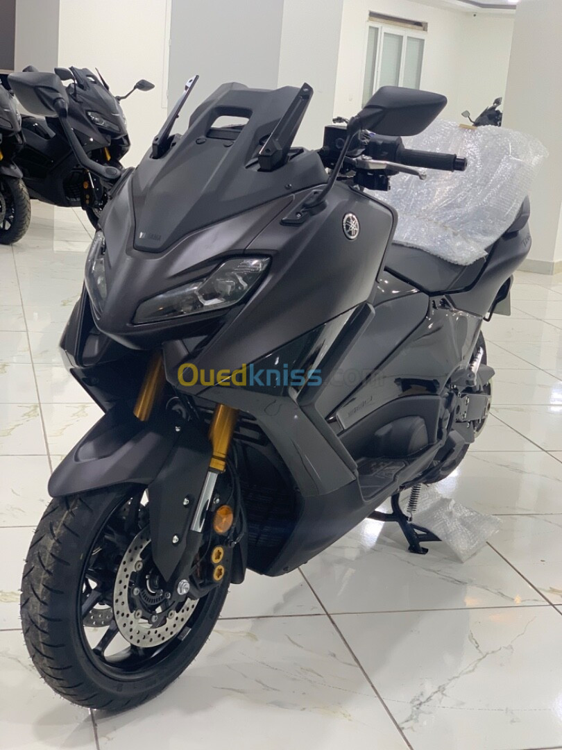 Tmax Yamaha 2024