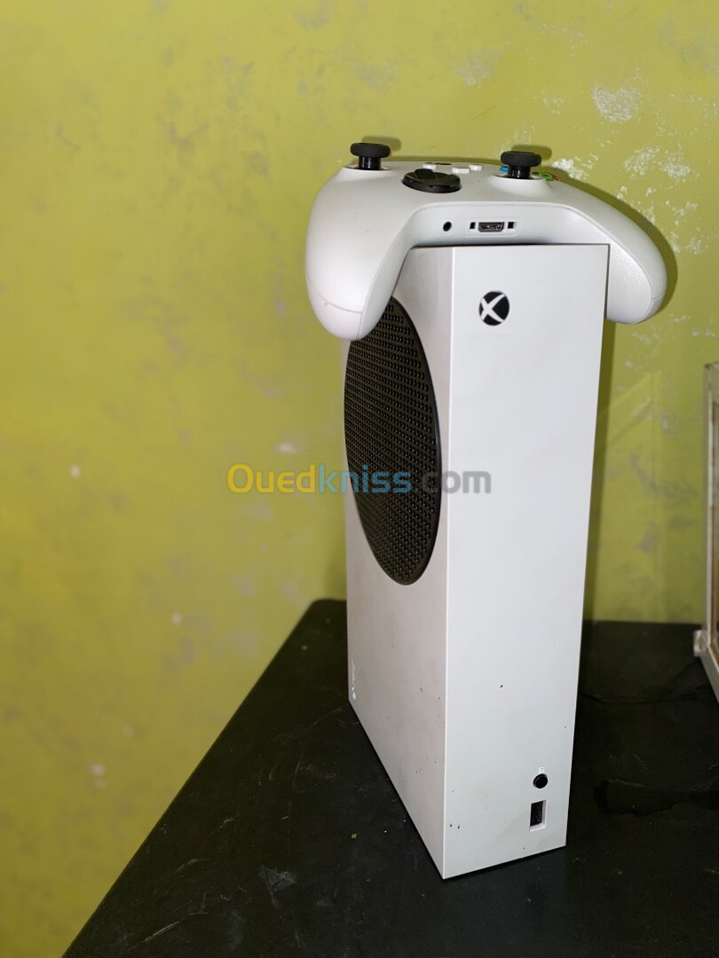 XBOX SIREIS S 500GB yamchi riglo 