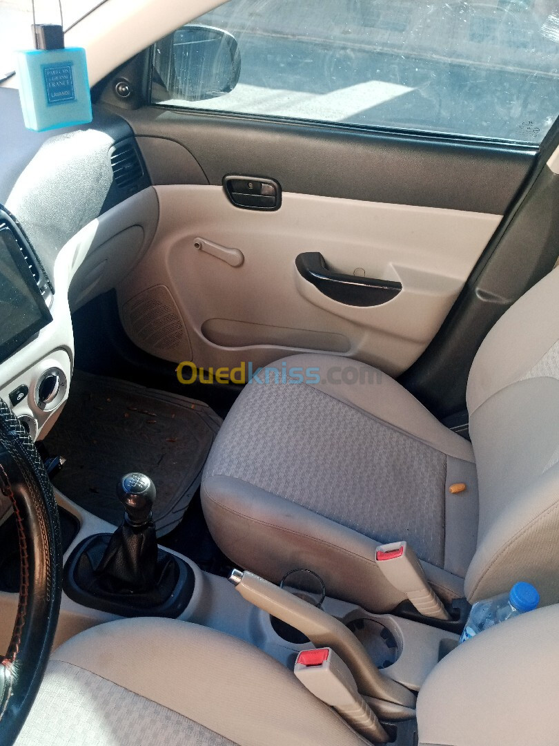 Hyundai Accent RB  4 portes 2012 