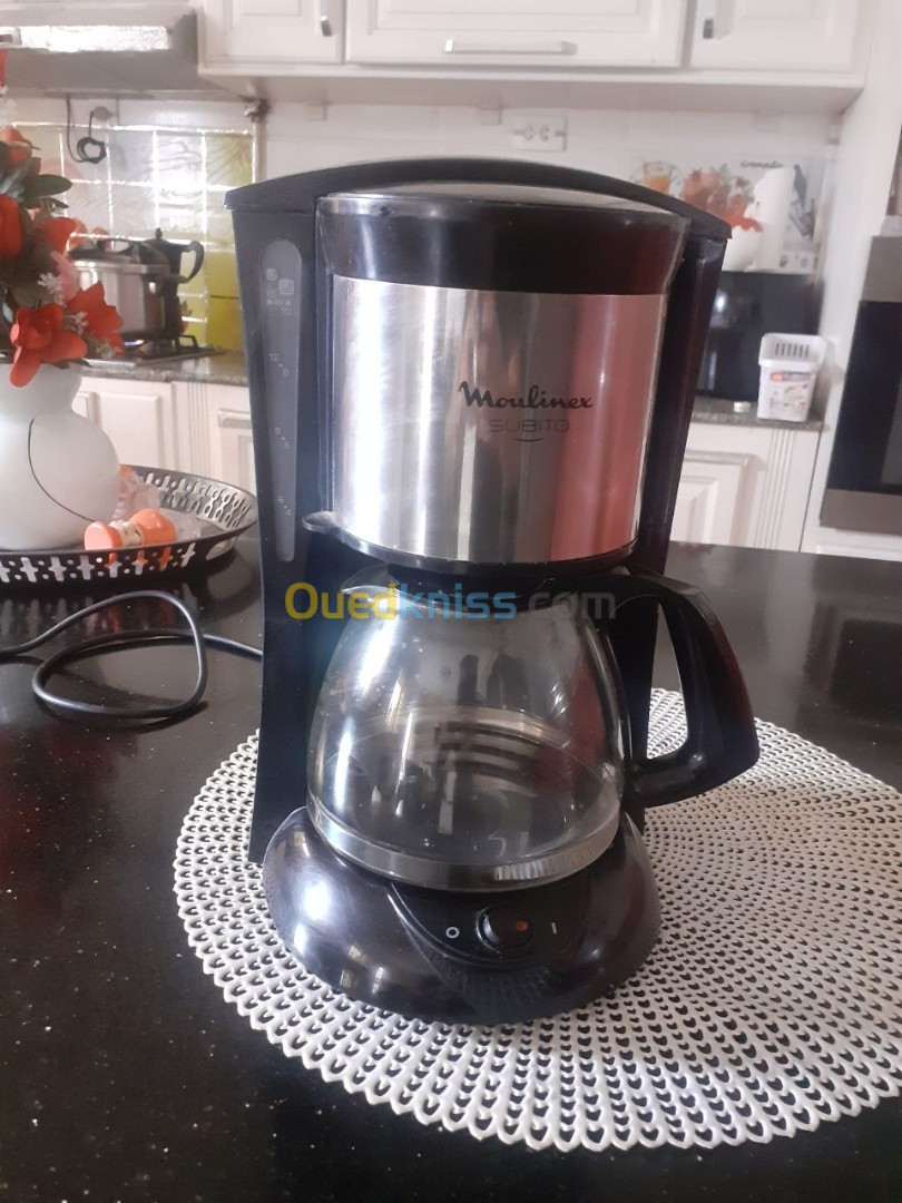 Cafetière Filtre MOULINEX  NOIR 10-15 Tasses 