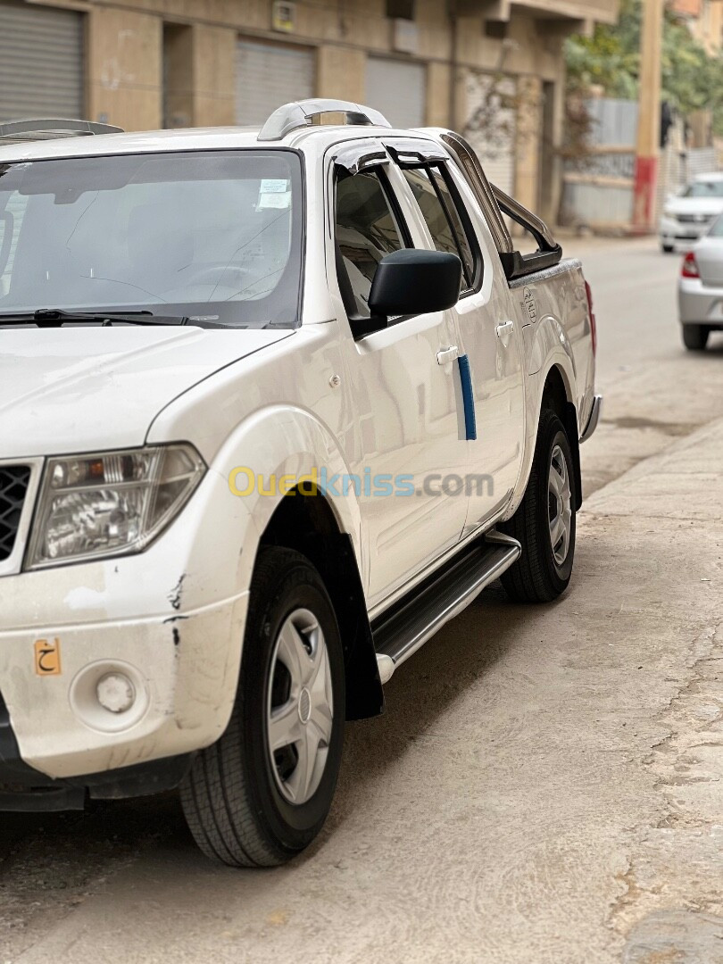 Nissan Navara 2015 Elegance 4x4