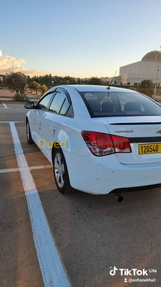 Chevrolet Cruze 2010 LT