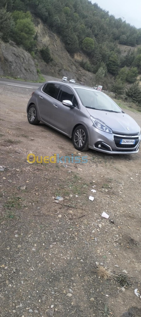 Peugeot 208 2019 Allure