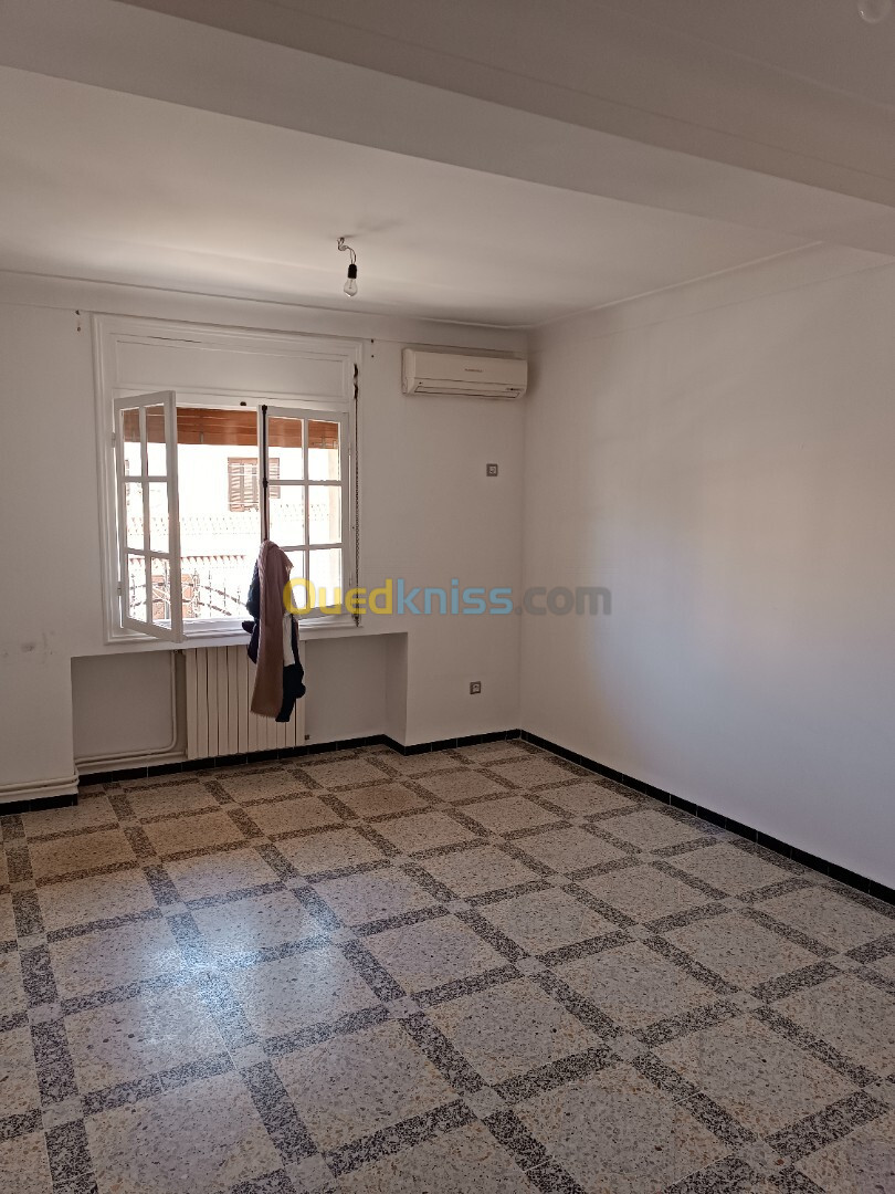 Location Appartement F5 Alger Dely brahim