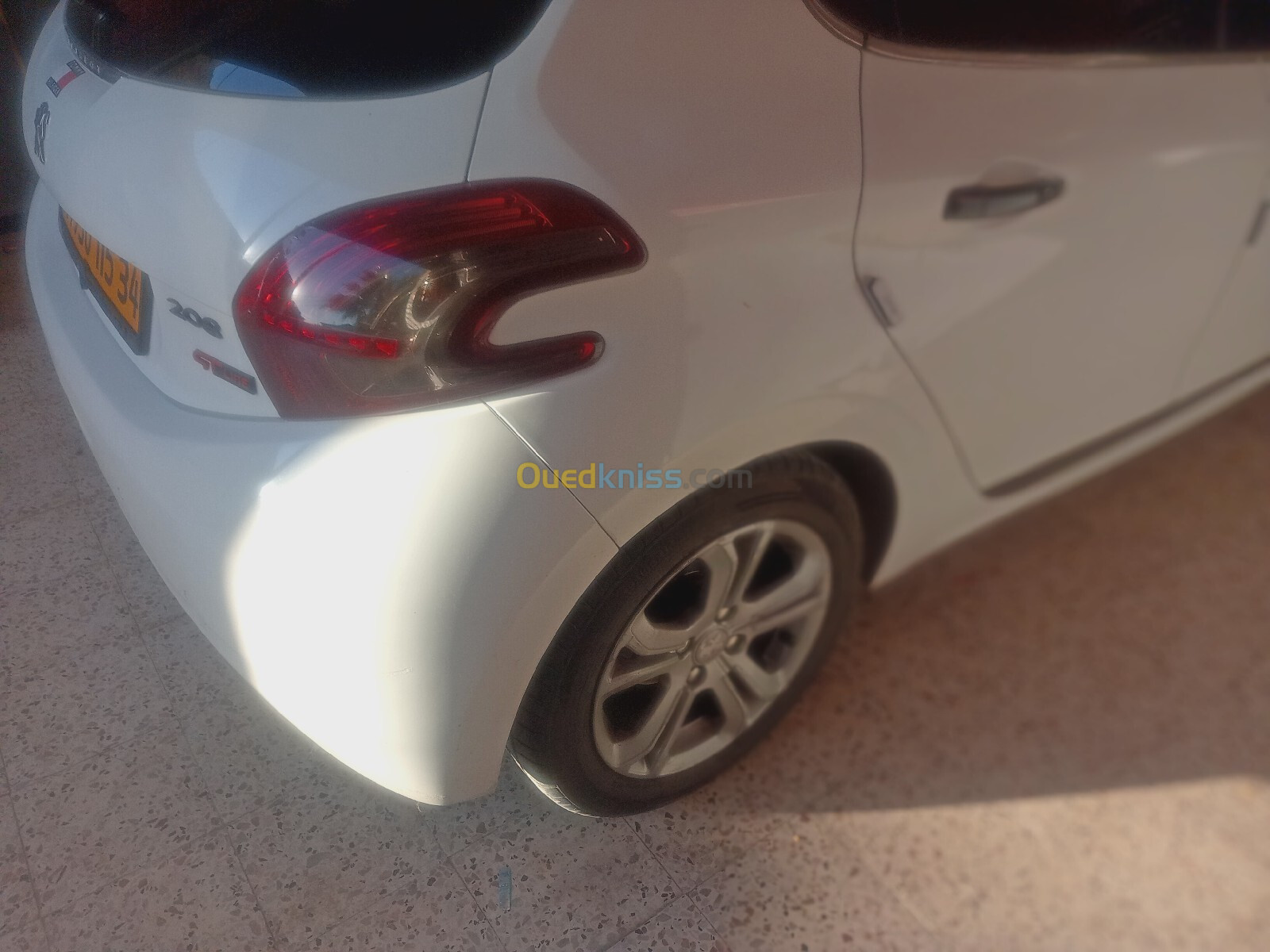 Peugeot 208 2015 Allure