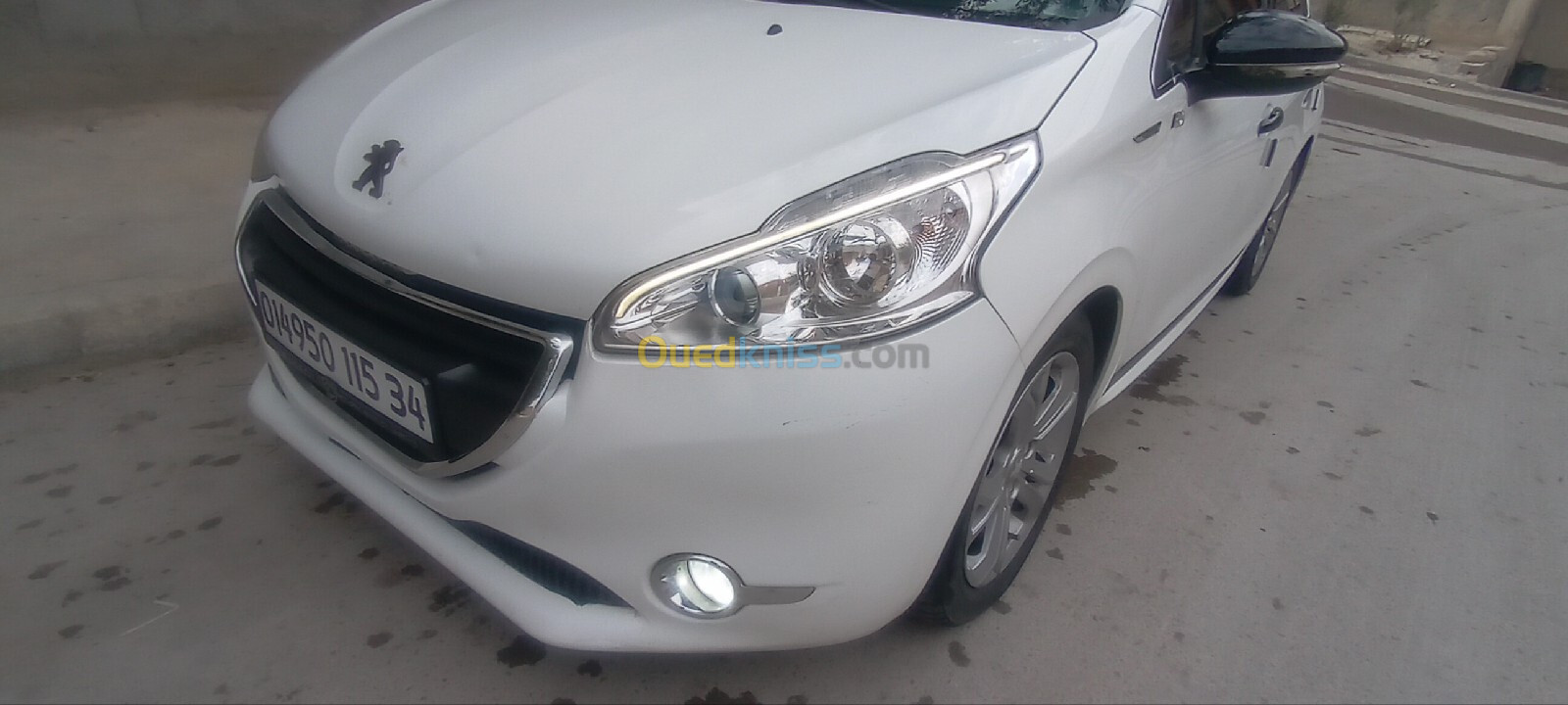 Peugeot 208 2015 Allure