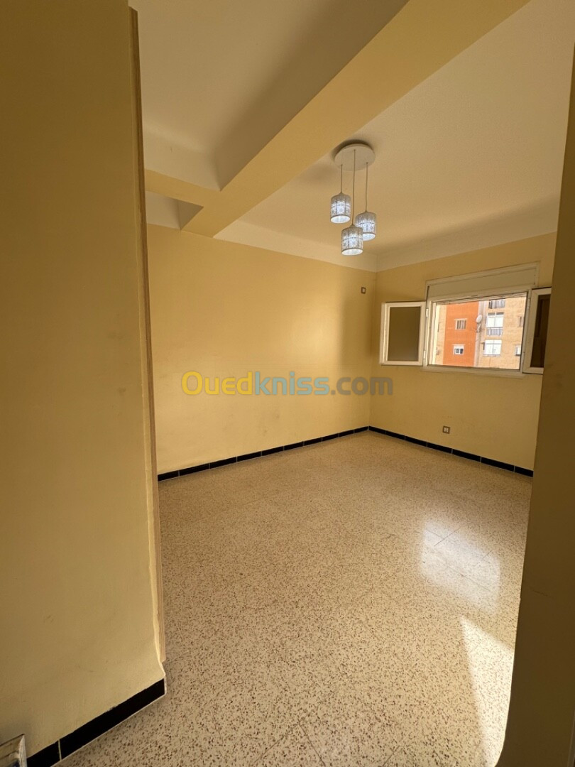 Location Appartement F4 Alger Ouled fayet