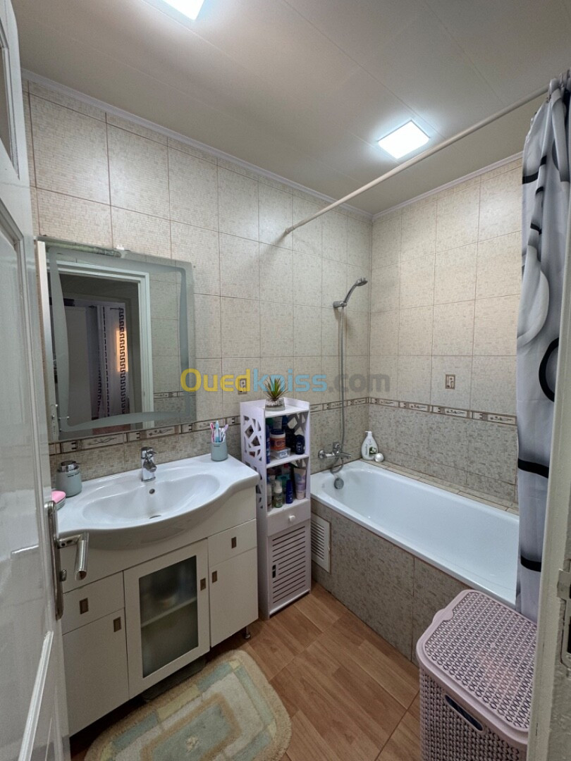 Vente Appartement F3 Alger Ain benian