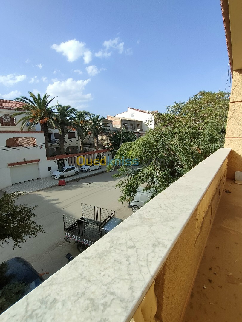 Location Appartement F5 Alger Bordj el bahri