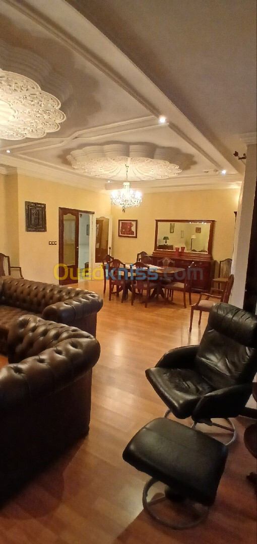 Location Appartement F4 Alger Hydra