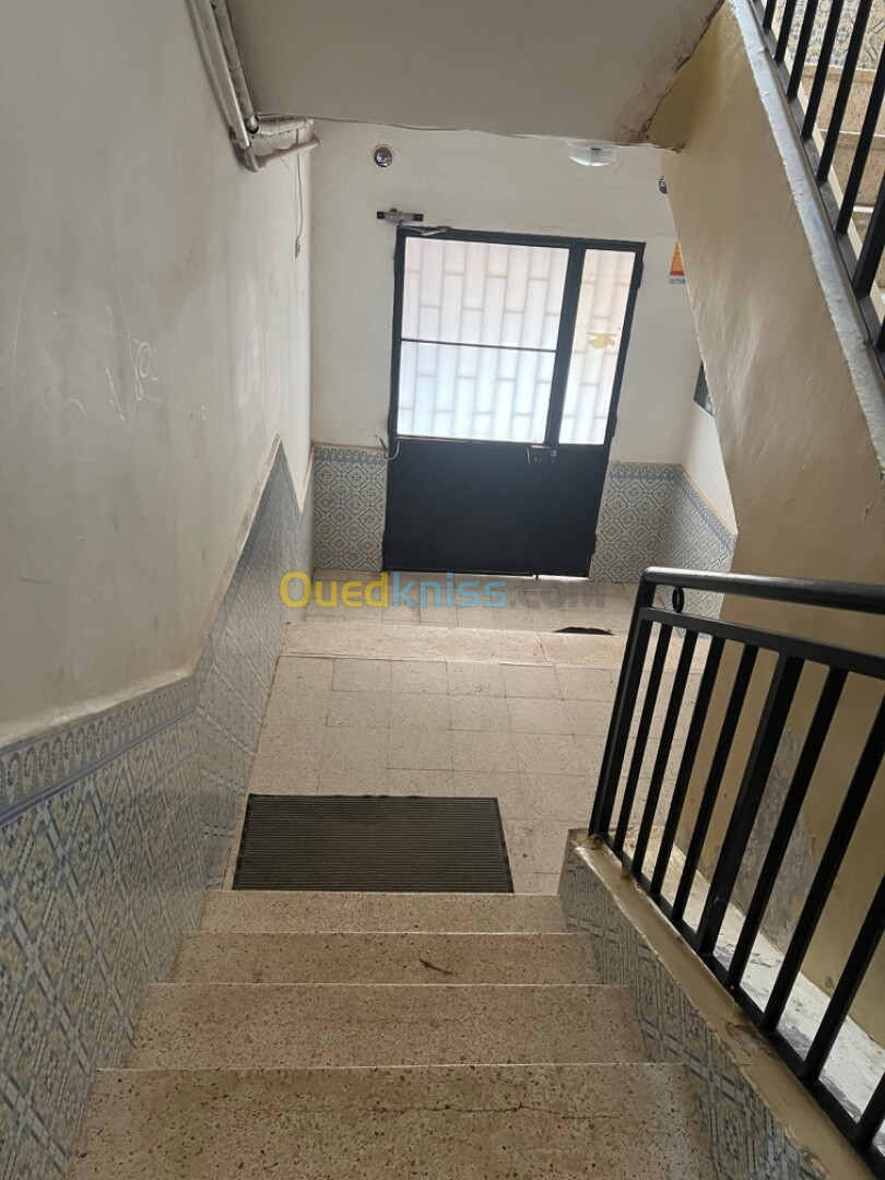 Vente Appartement F3 Alger Birkhadem