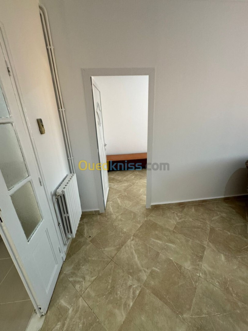 Location Appartement F4 Alger Birkhadem