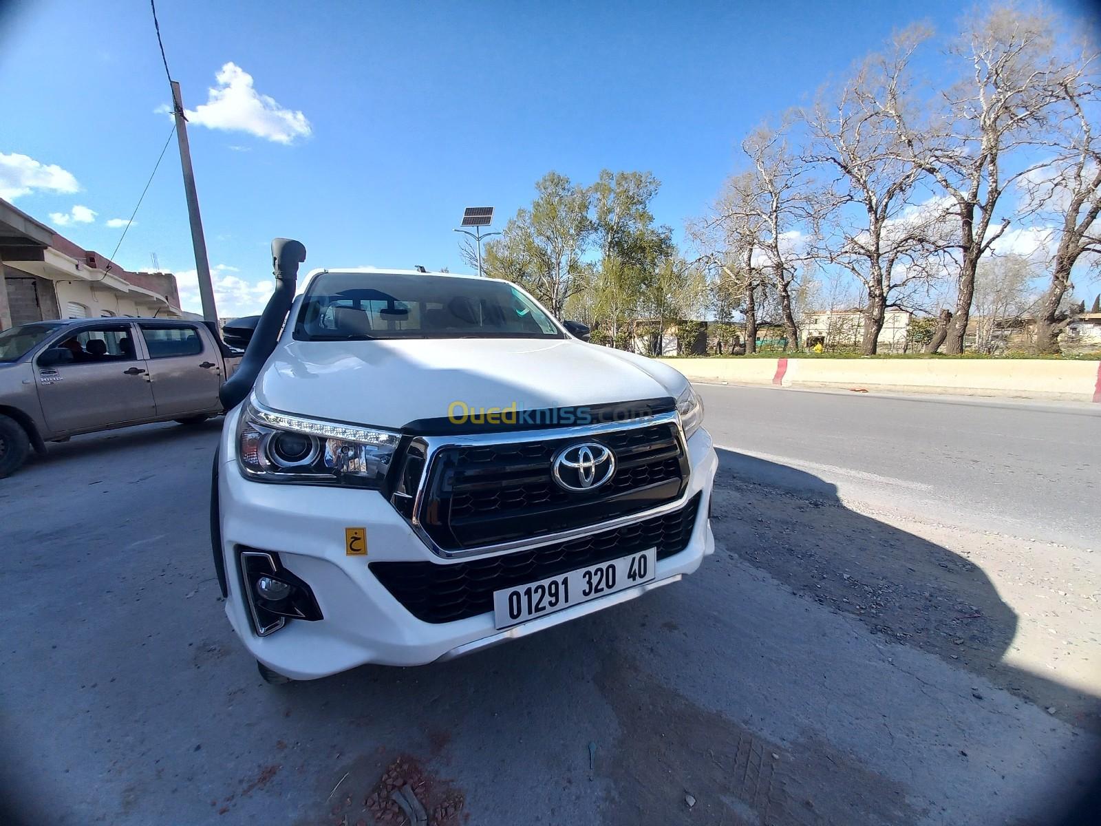 Toyota Hilux 2020 