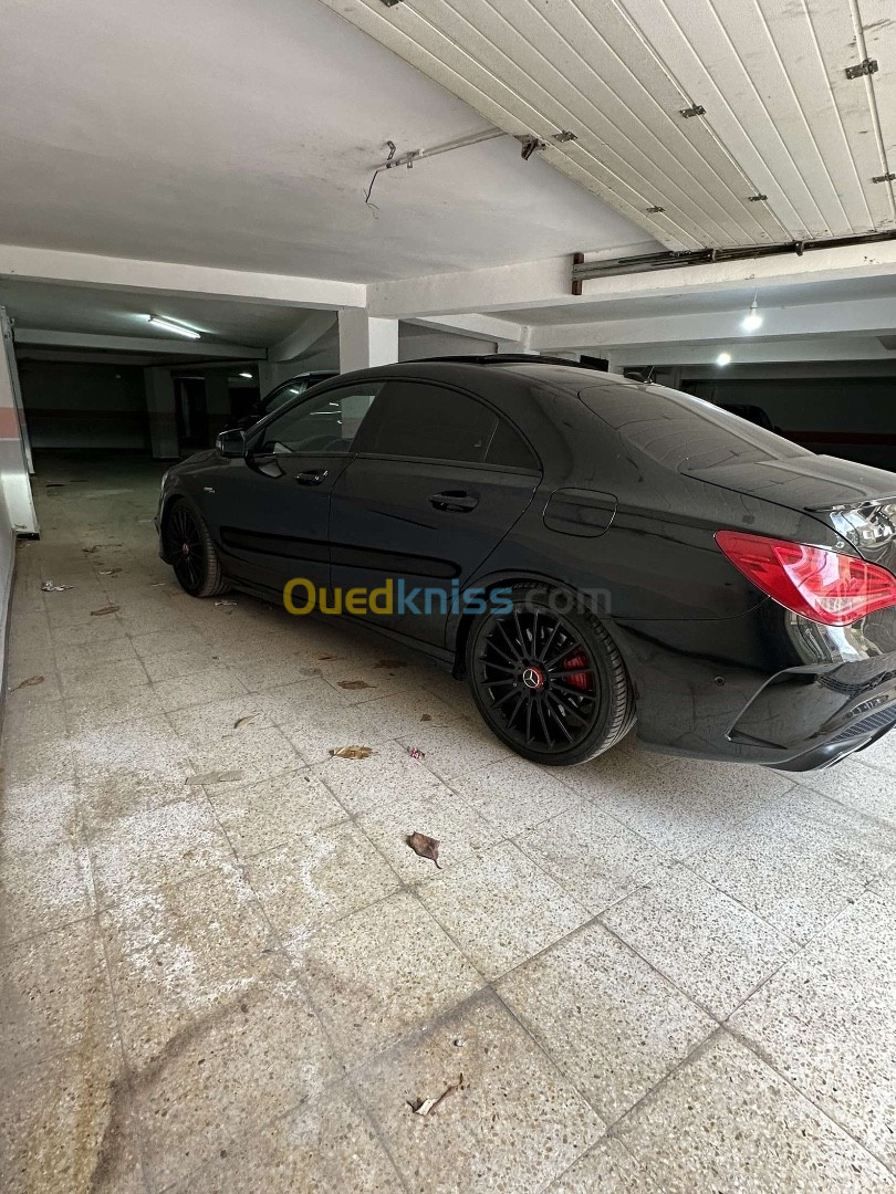 Mercedes CLA 2015 Coupé Exclusif + AMG 