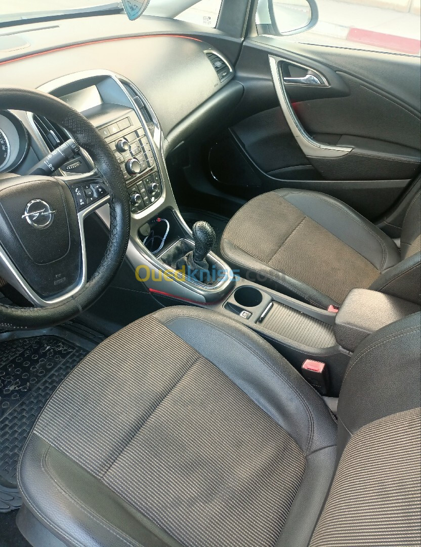 Opel Astra 2012 Astra