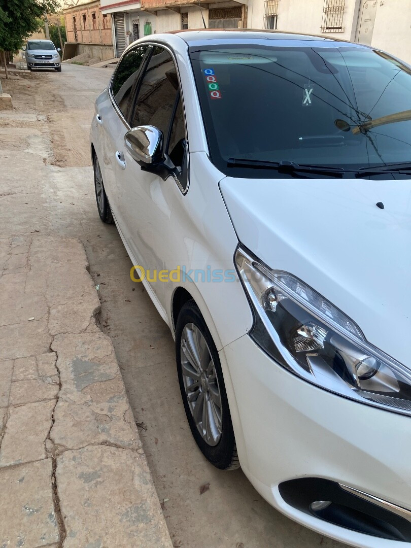 Peugeot 208 2015 Allure Facelift