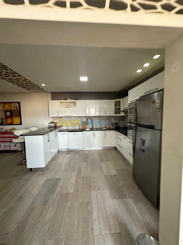 Vente Niveau De Villa F4 Alger Bordj el bahri