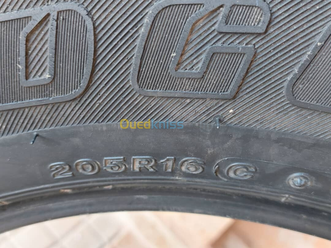 3 Pneus Bridgestone 