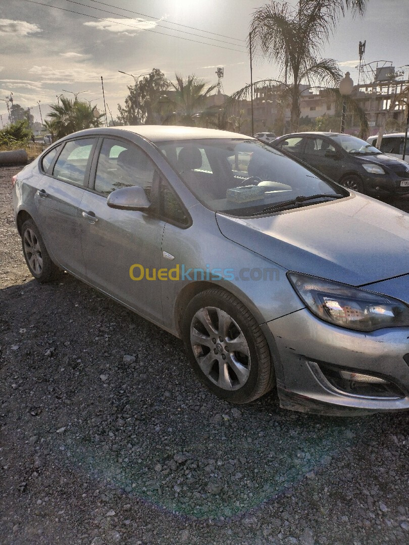 Opel Astra 2015 