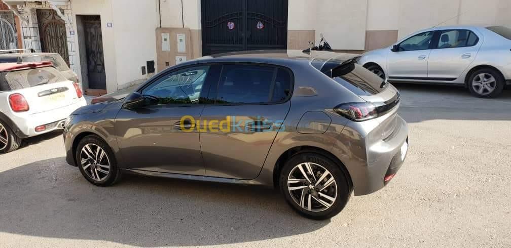 Peugeot 208 2022 Allure