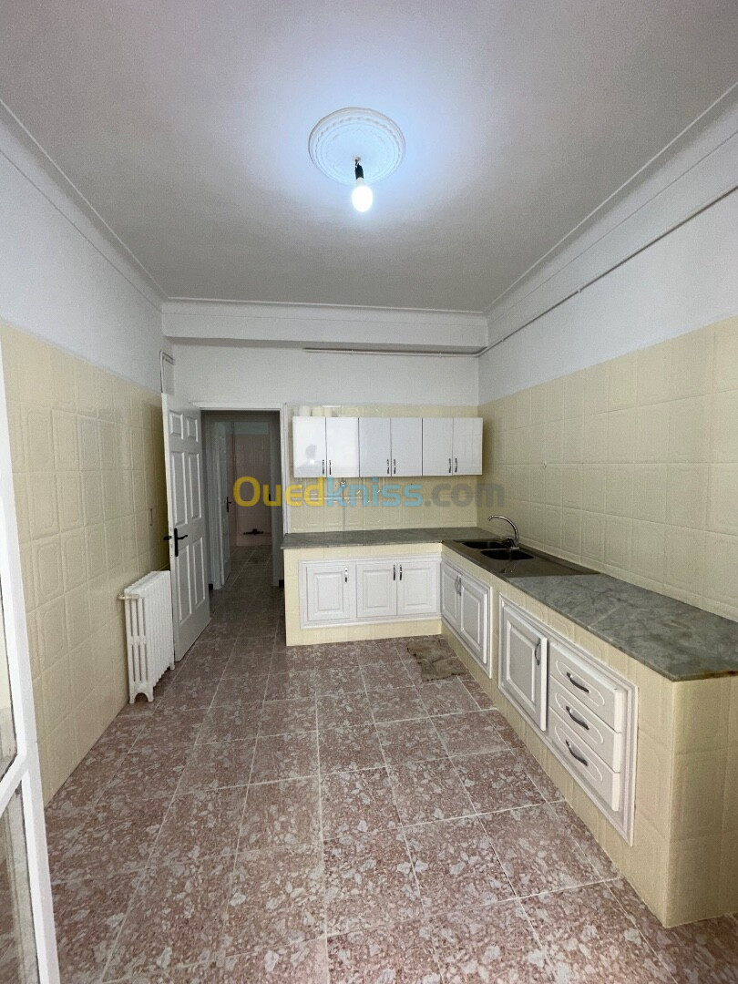 Location Appartement F2 Alger Draria