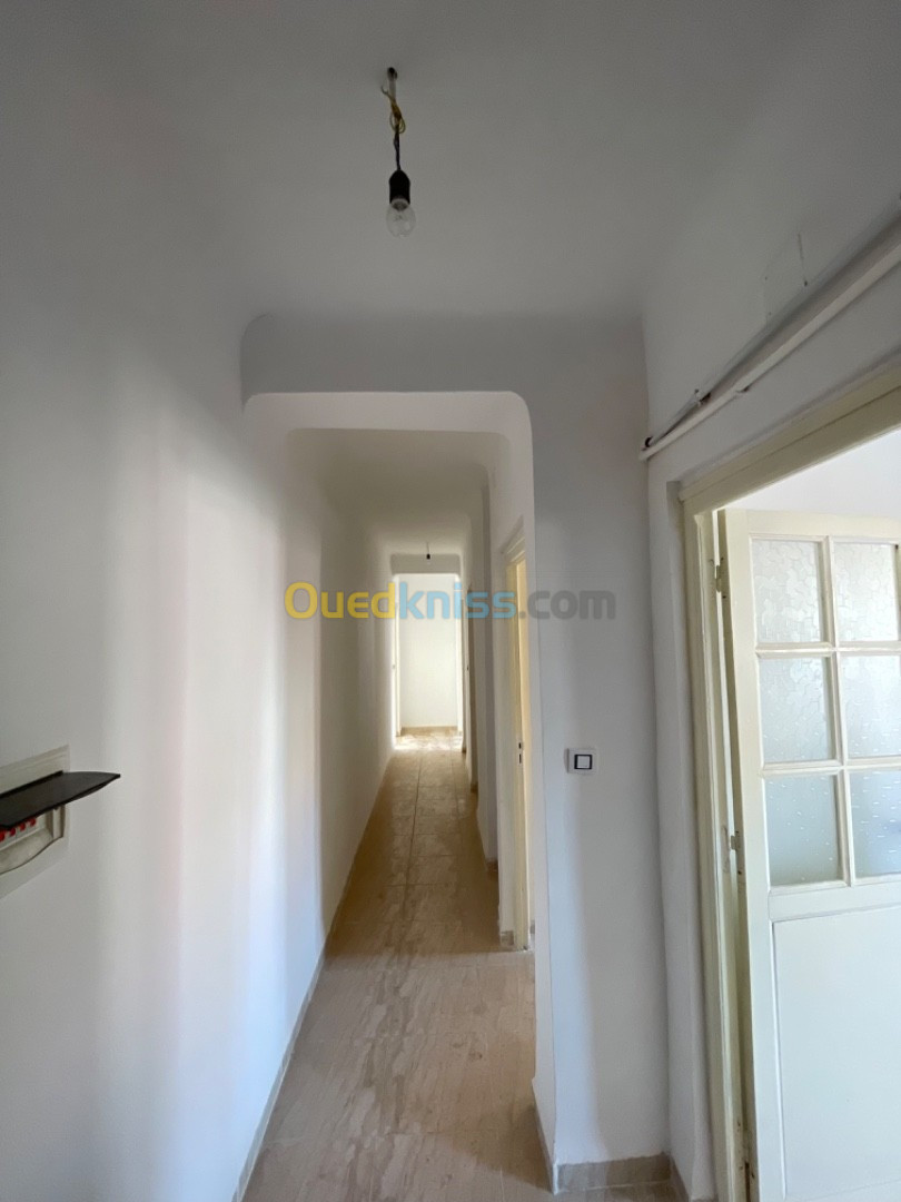 Location Appartement F3 Alger Draria