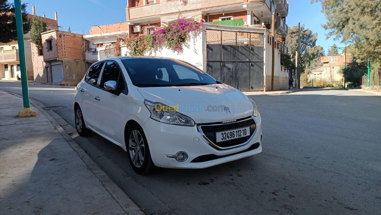 Peugeot 208 2012 Allure