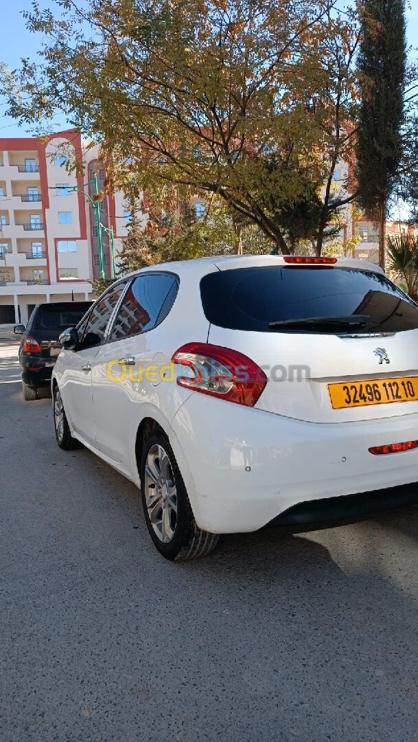 Peugeot 208 2012 Allure