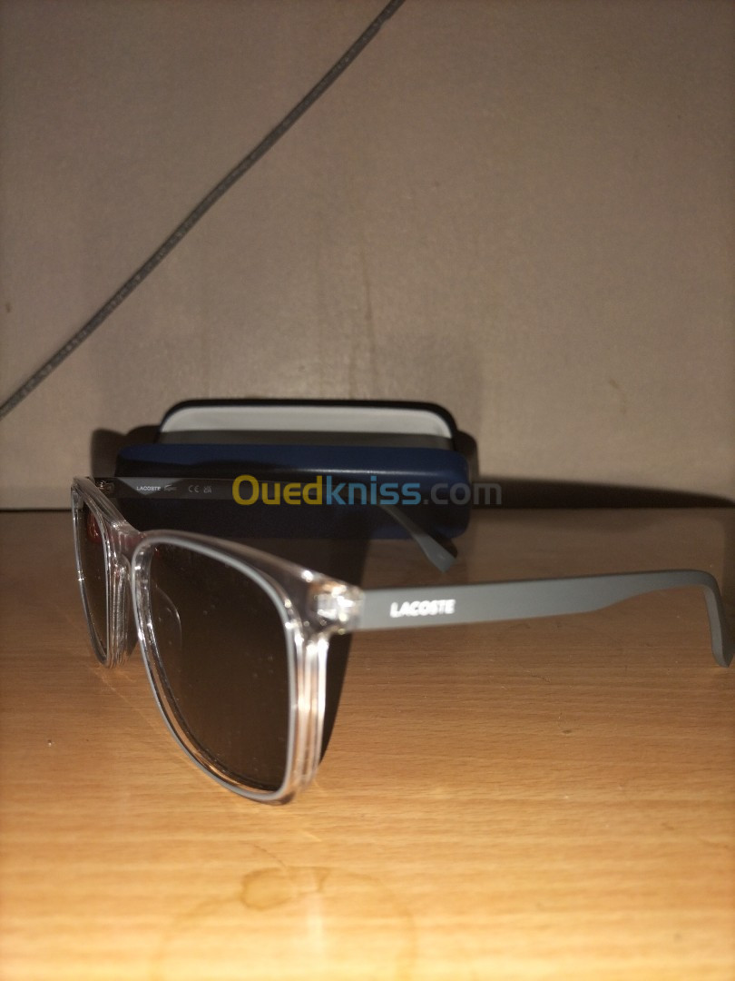 Lunettes homme Lacoste authentique 