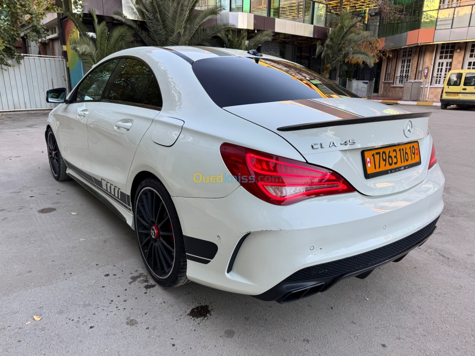 Mercedes CLA 2016 Coupé Exclusif + AMG 