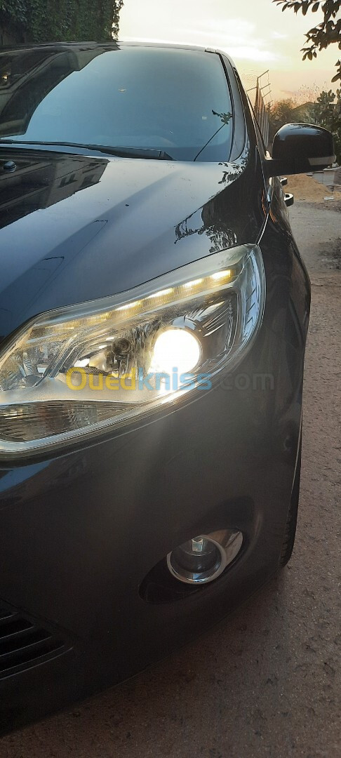 Ford Focus 5 portes 2013 Titanium