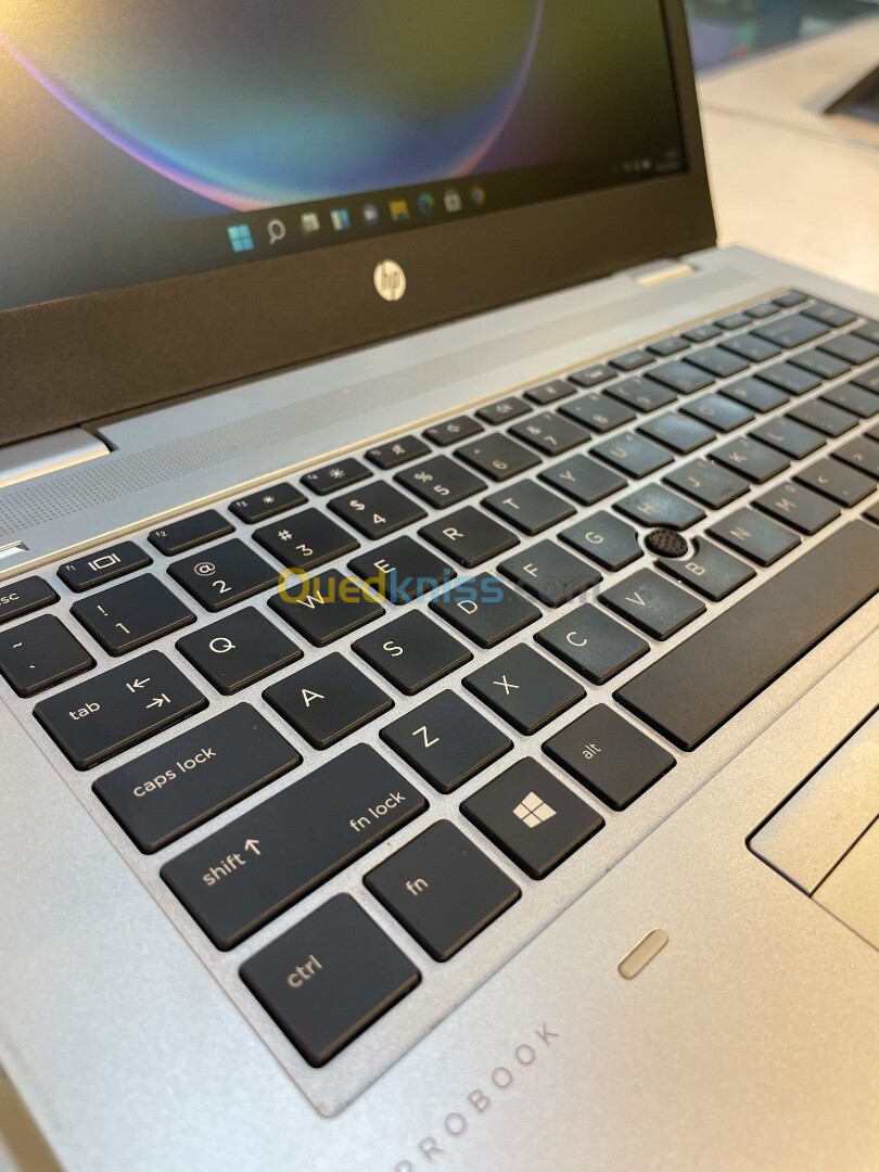 hp ProBook 640 G4 i5 7th 8GB 256SSD lumineux 