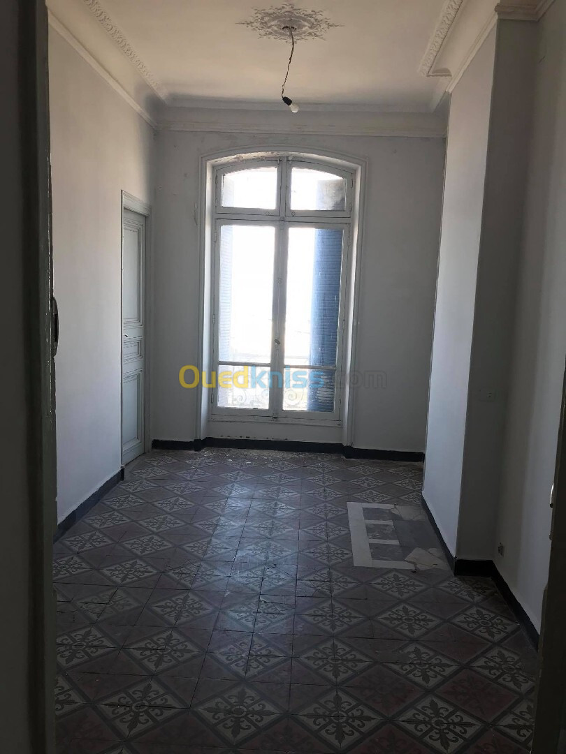 Vente Appartement F8 Alger Alger centre