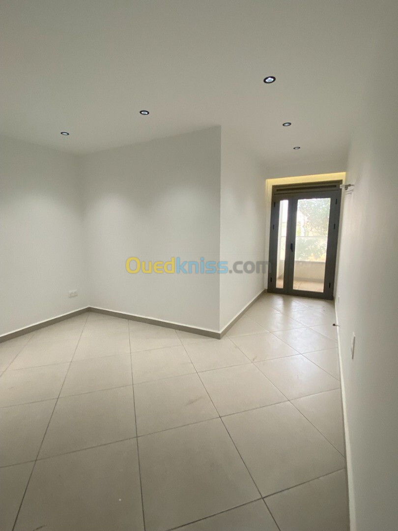 Vente Appartement F1 Alger Bordj el kiffan