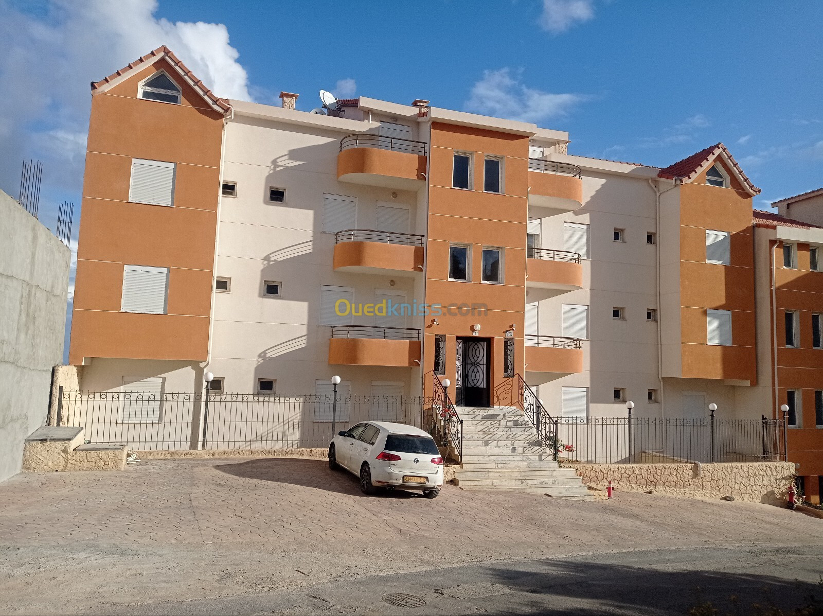 Vente Appartement F1 Tizi Ouzou Azeffoun