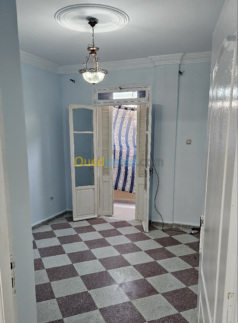 Location Appartement F3 Alger Hraoua