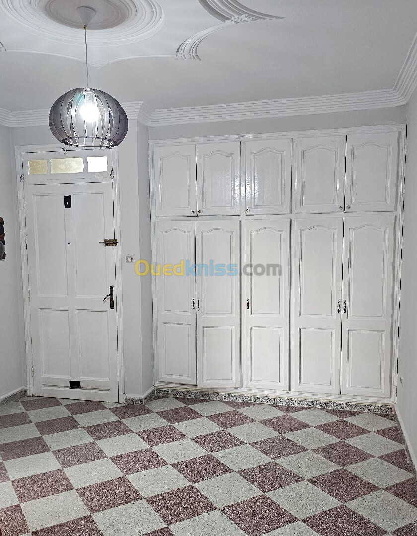 Location Appartement F3 Alger Hraoua