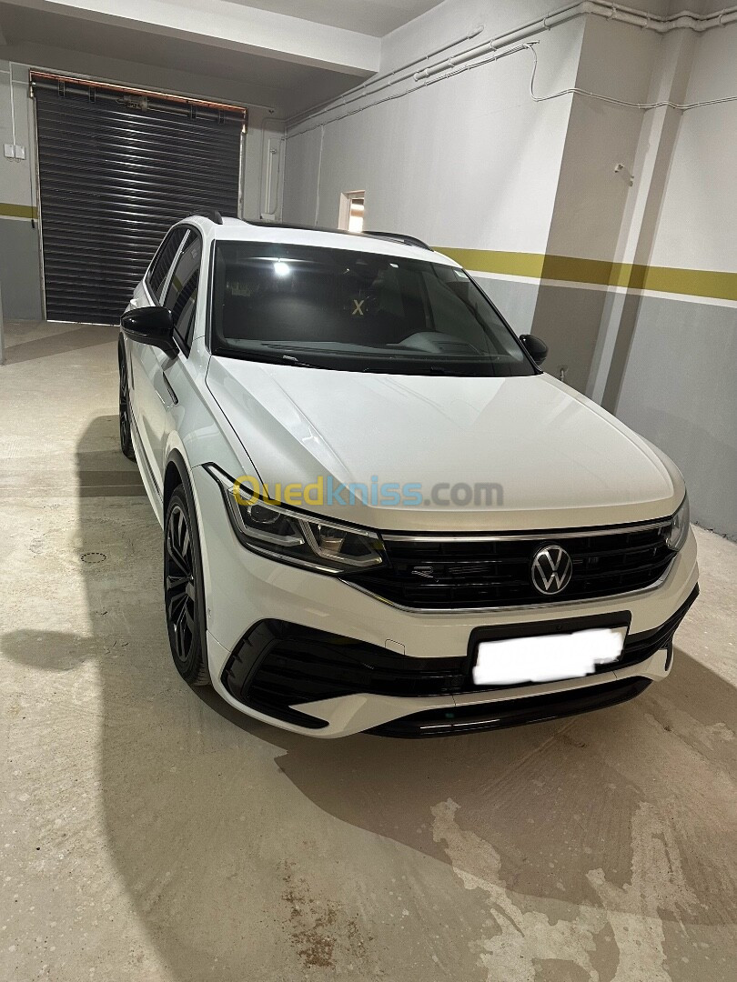 Volkswagen TIGUAN R-LINE 2024 2024 TIGUAN PACK BLACK FULL OPTION