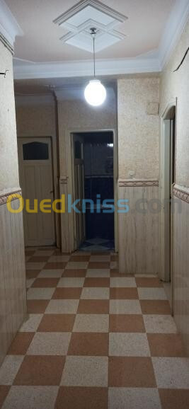 Location Appartement F4 Alger Bordj el bahri