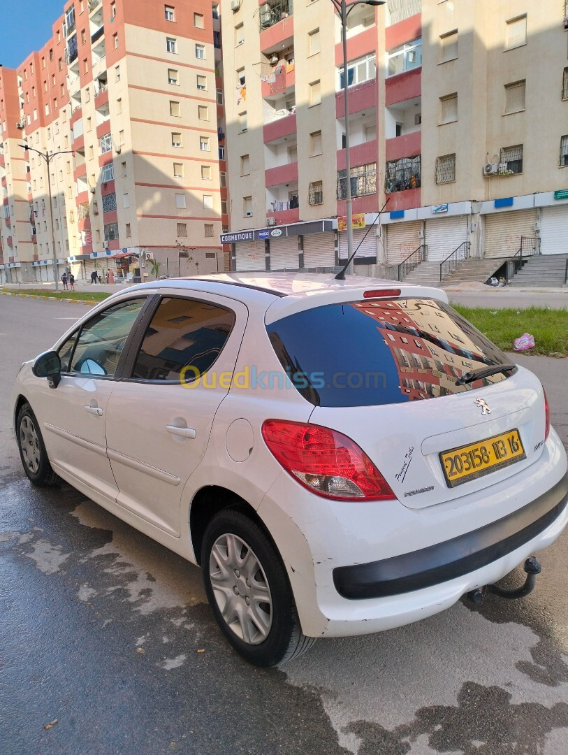 Peugeot 207 2013 207+