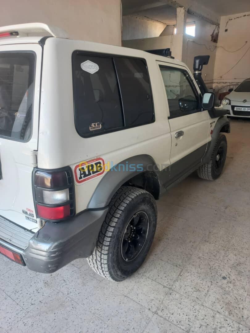 Mitsubishi Pajero Court 1999 Pajero Court